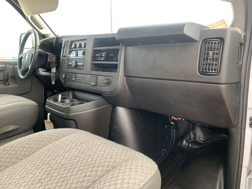 New 2025 Chevrolet Express 2500 w/ Driver Convenience Package RWD image 27