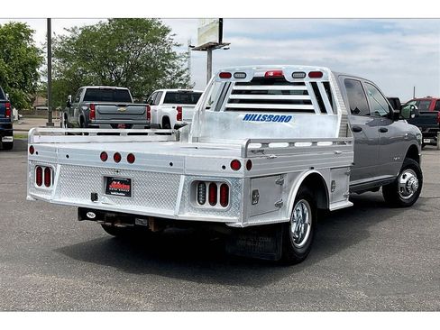 Used 2022 RAM 3500 Tradesman w/ Chrome Appearance Group image 13