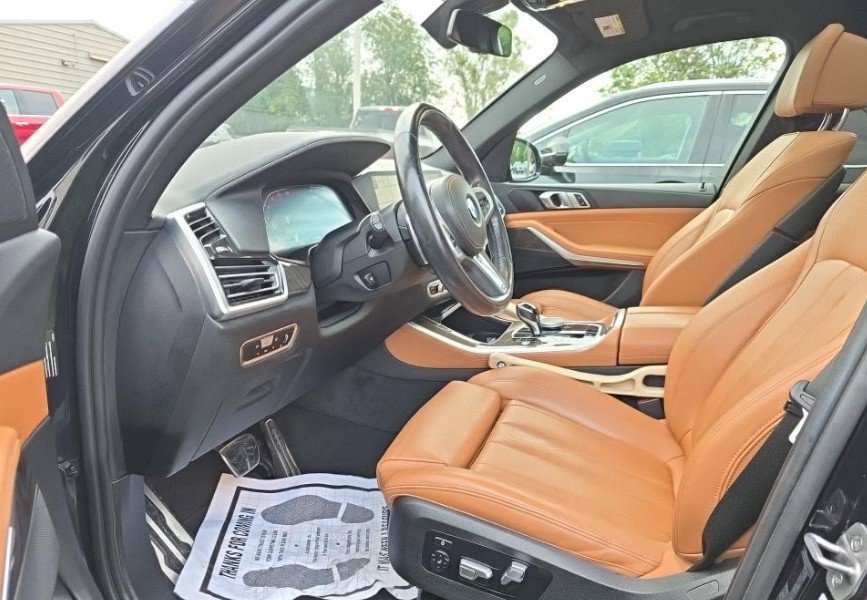 Used 2022 BMW X5 xDrive40i w/ M Sport Package AWD/4WD image 4