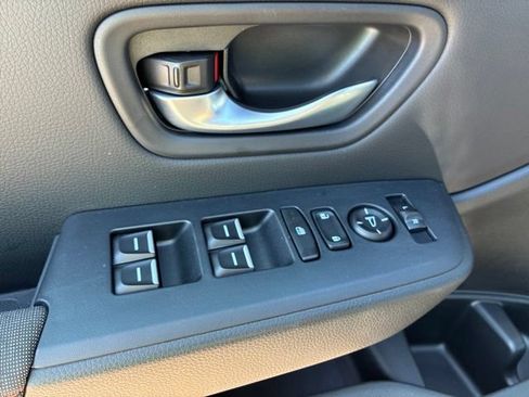 Certified 2025 Honda Pilot Sport image 15