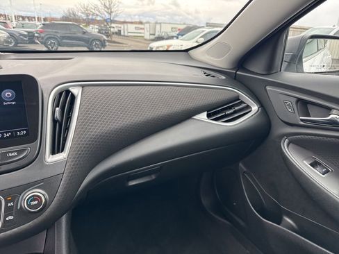 Used 2023 Chevrolet Malibu LS image 25