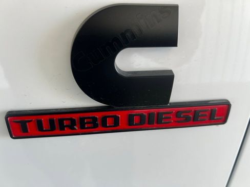 New 2025 RAM 2500 Laramie image 30