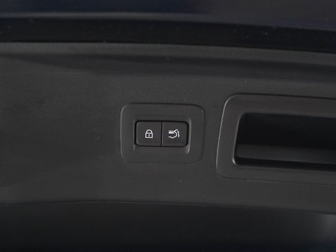 Certified 2024 MAZDA CX-90 Plug-In Hybrid w/ Preferred AWD/4WD image 18