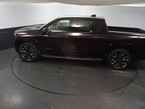 New 2025 GMC Sierra EV Denali image 42