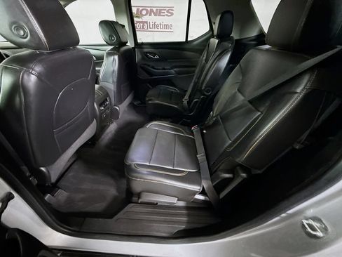 Used 2019 Chevrolet Traverse RS w/ LPO, Floor Liner Package AWD/4WD image 28