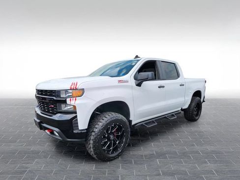 Used 2021 Chevrolet Silverado 1500 Custom Trail Boss AWD/4WD image 3