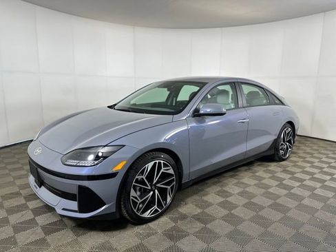 Used 2025 Hyundai Ioniq 6 SEL image 7