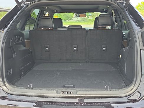 Used 2024 Ford Edge Titanium w/ Titanium Elite Package image 23