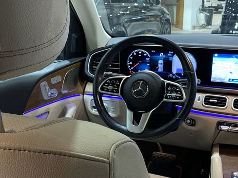 Used 2021 Mercedes-Benz GLE 350 image 3