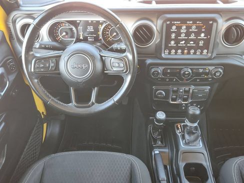 Used 2021 Jeep Wrangler Unlimited Sport AWD/4WD image 18
