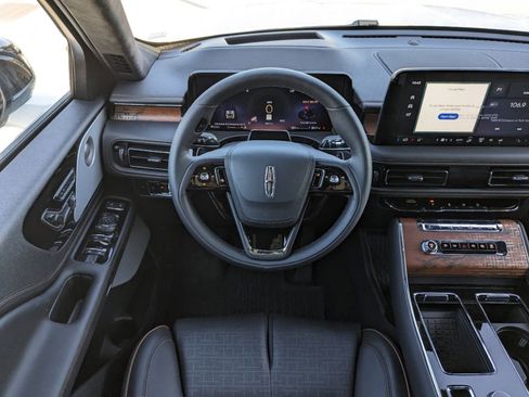 New 2025 Lincoln Aviator Black Label image 17