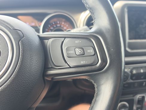 Used 2022 Jeep Wrangler Sport AWD/4WD image 20