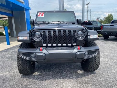 Used 2023 Jeep Wrangler Unlimited Rubicon w/ Cold Weather Group AWD/4WD image 8