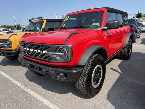 Used 2023 Ford Bronco Badlands w/ Sasquatch Package AWD/4WD image 4