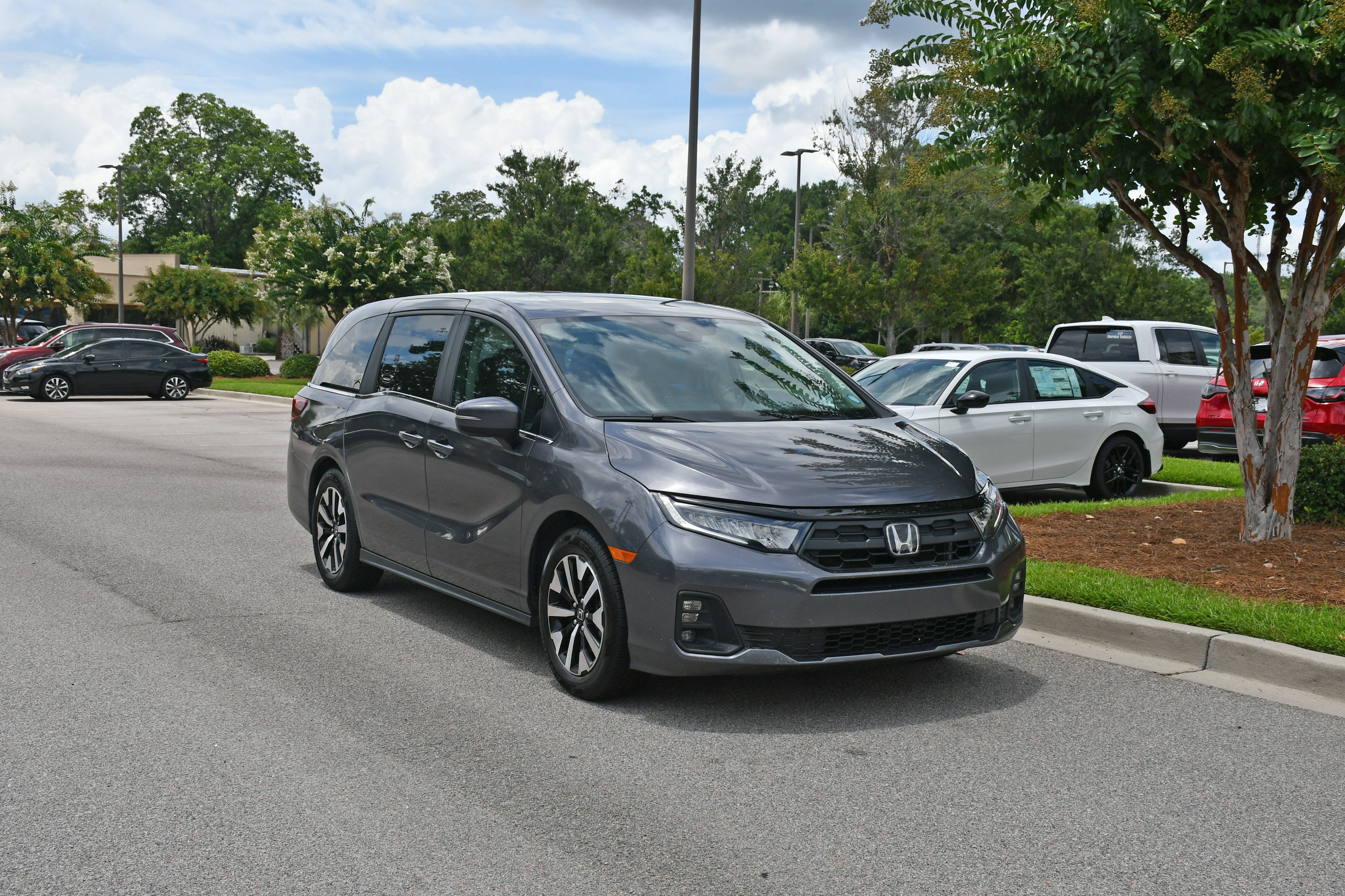 Used 2025 Honda Odyssey EX-L image 6