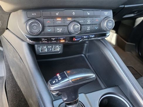 Used 2021 Dodge Durango GT image 22