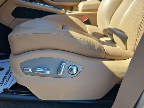 Used 2021 Porsche Macan image 30