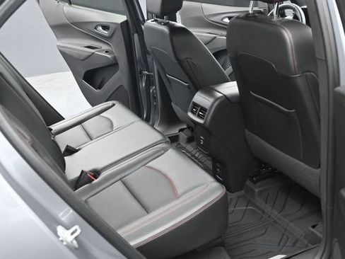 Used 2023 Chevrolet Equinox RS w/ RS Leather Package AWD/4WD image 16