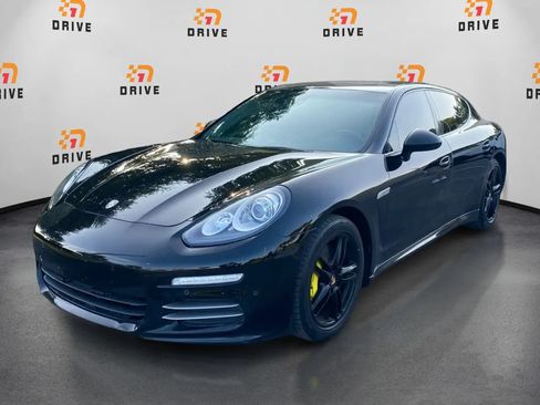 Used 2014 Porsche Panamera 4 AWD/4WD image 1