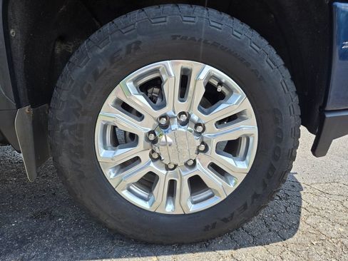 Used 2021 GMC Sierra 3500 Denali w/ Denali Ultimate Package AWD/4WD image 25