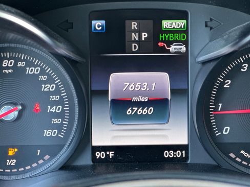 Used 2019 Mercedes-Benz GLC 350e 4MATIC image 18