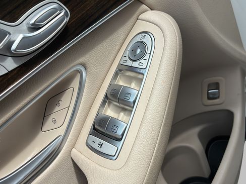 Used 2022 Mercedes-Benz GLC 300 image 12