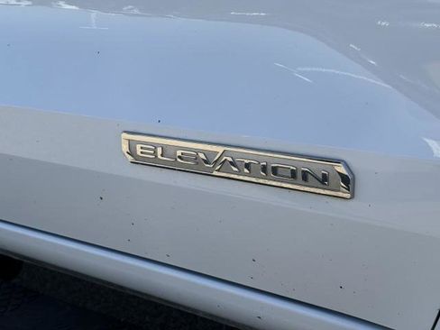 Used 2024 GMC Canyon Elevation w/ Convenience Package image 14