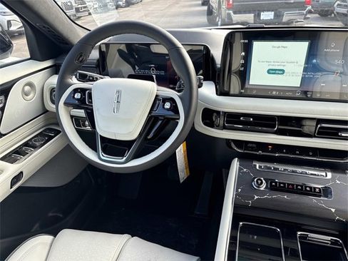 New 2026 Lincoln Aviator Black Label w/ Jet Appearance Package image 14