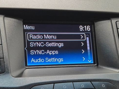 Used 2017 Ford Edge SE image 8