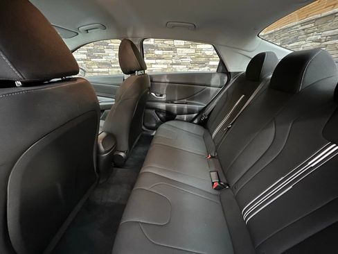 Used 2022 Hyundai Elantra SEL w/ Convenience Package image 26