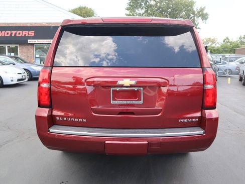 Used 2019 Chevrolet Suburban Premier AWD/4WD image 4