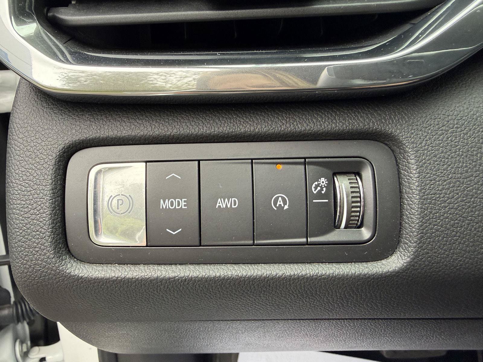 Used 2026 GMC Acadia Elevation w/ Elevation Premium Package AWD/4WD image 13