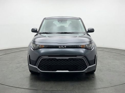 Used 2025 Kia Soul LX w/ LX Technology Package FWD image 2