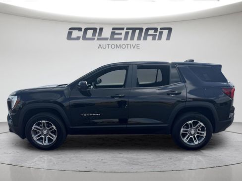 Used 2026 GMC Terrain Elevation FWD image 2