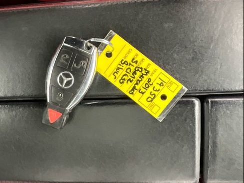 Used 2013 Mercedes-Benz SL 550 image 28