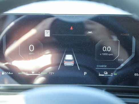 Used 2025 Kia Carnival SX Prestige FWD image 24