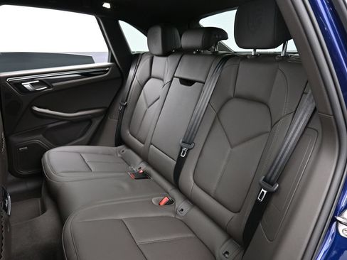 Certified 2026 Porsche Macan AWD/4WD image 24