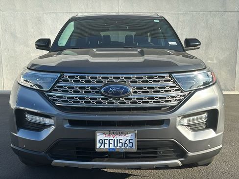 Certified 2022 Ford Explorer Limited w/ Hybrid Equipment Group 310A image 2