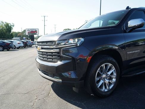 Used 2023 Chevrolet Suburban Premier AWD/4WD image 17