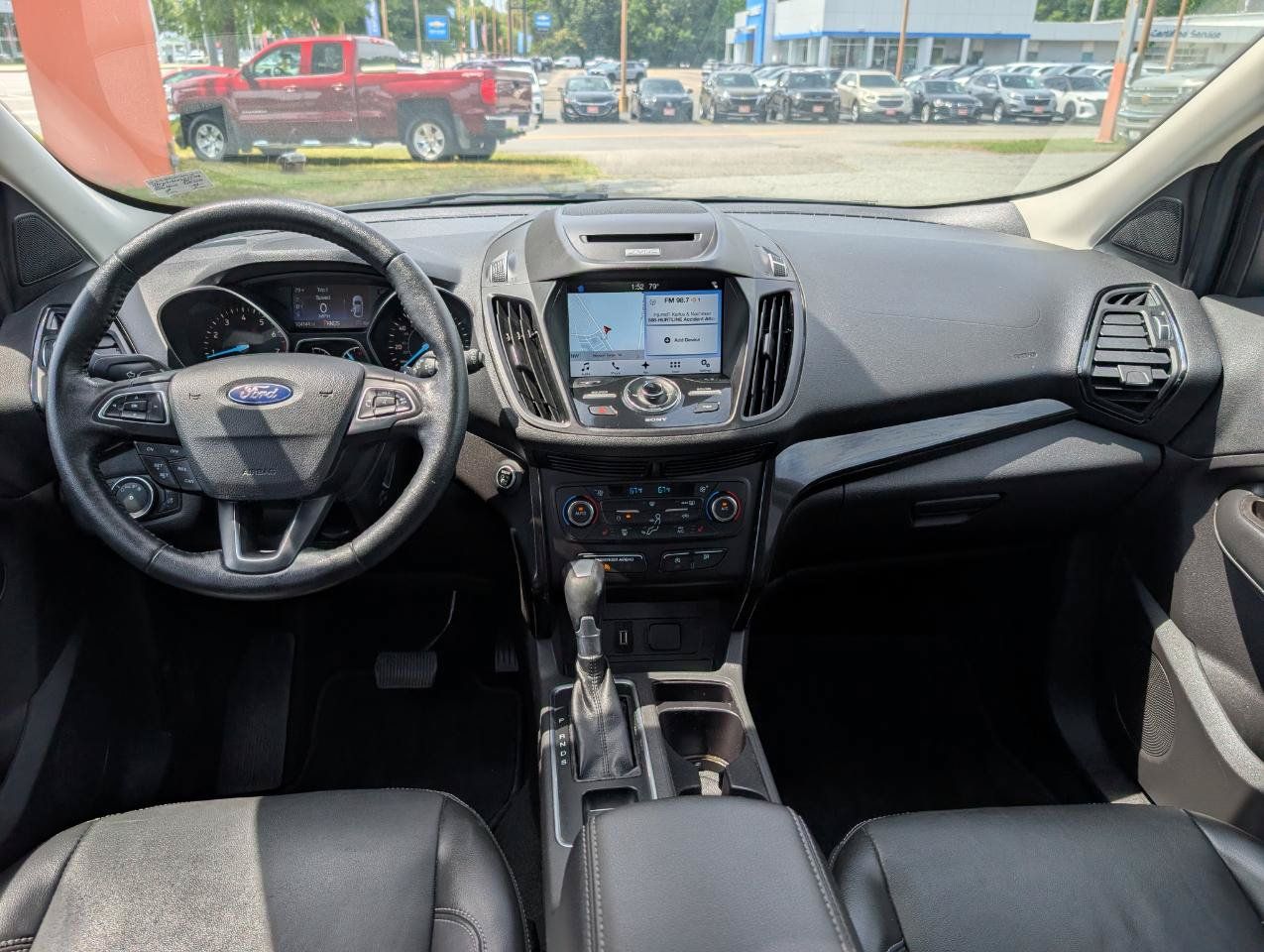 Used 2017 Ford Escape Titanium AWD/4WD image 38