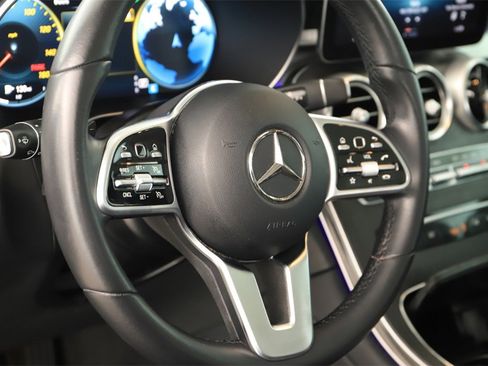 Used 2022 Mercedes-Benz GLC 300 image 17