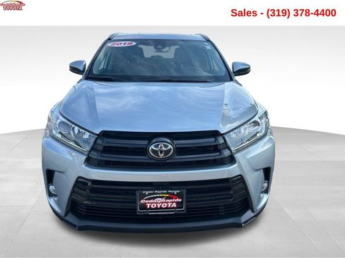 Used 2018 Toyota Highlander SE AWD/4WD image 9