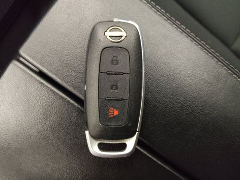 Used 2024 Nissan Rogue S AWD/4WD image 32