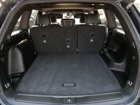 Used 2023 Jeep Grand Cherokee Altitude AWD/4WD image 18