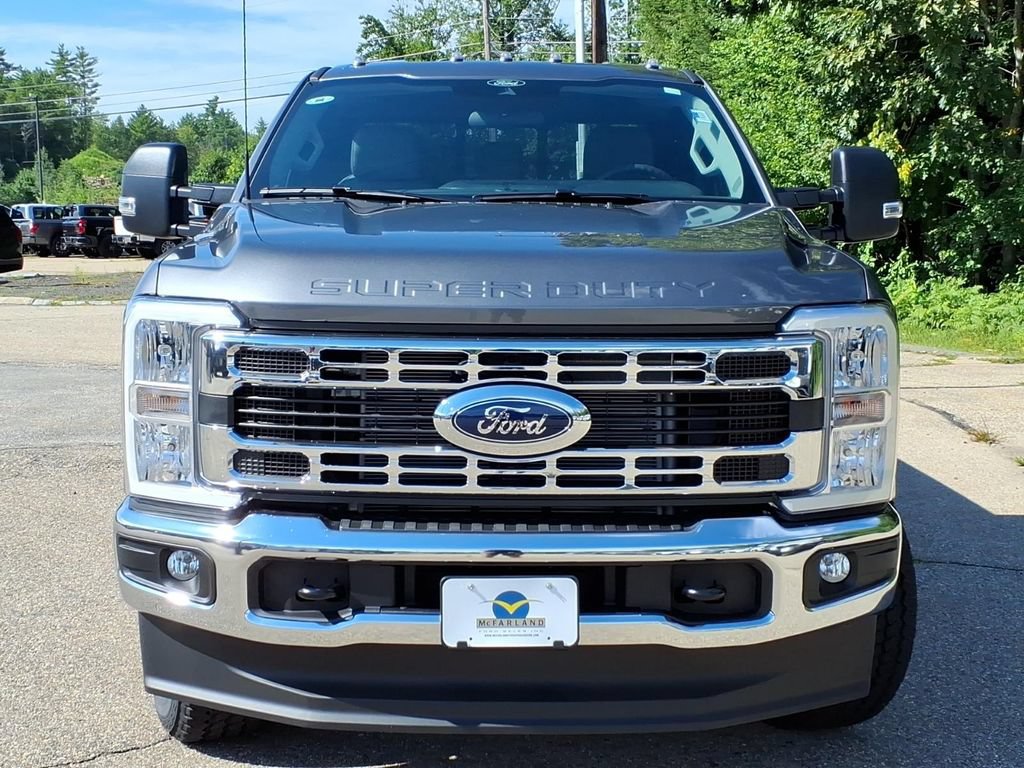 New 2026 Ford F350 XLT w/ FX4 Off-Road Package AWD/4WD image 3
