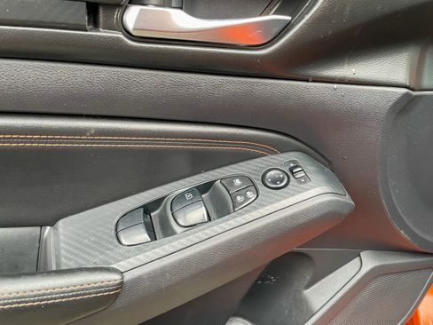 Used 2019 Nissan Altima 2.5 SR w/ SR Premium Package image 11