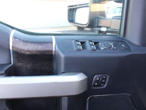 Used 2022 Ford F250 Lariat w/ Lariat Ultimate Package image 9