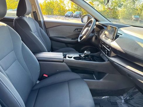 Used 2023 Nissan Rogue S image 15
