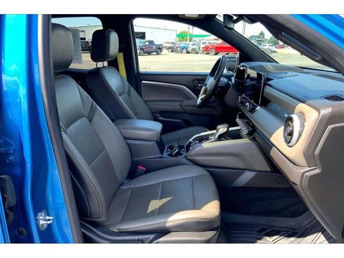 Used 2023 Chevrolet Colorado ZR2 w/ ZR2 Convenience Package III AWD/4WD image 8