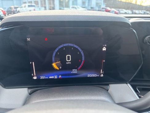 Used 2025 Chevrolet TrailBlazer LT image 11